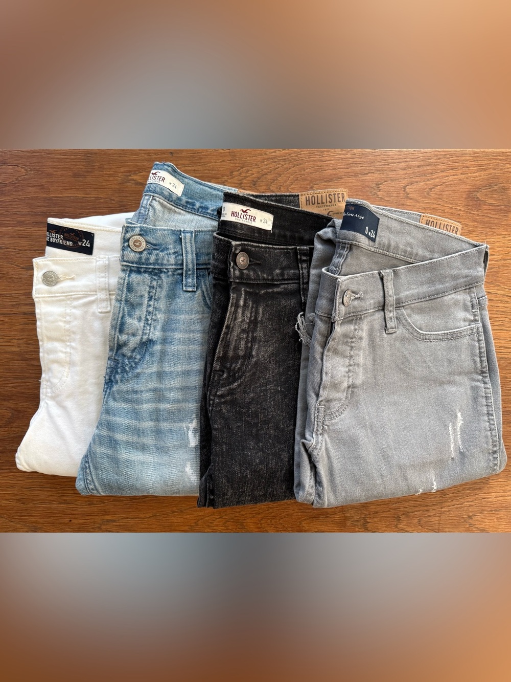 Hollister Boyfriend Vintage Jeans Collection: White, Blue, Black & Gray (24w)